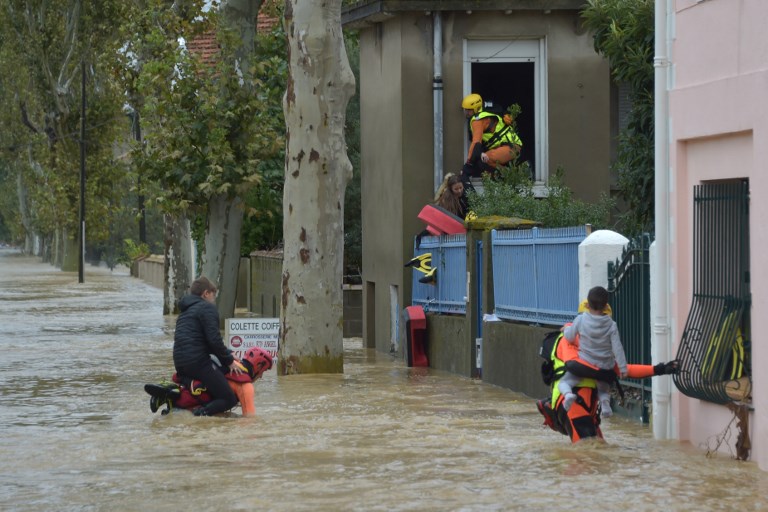 Inondations meurtrières dans l’Aude, scandale financier CumEx Files : résumé de la semaine