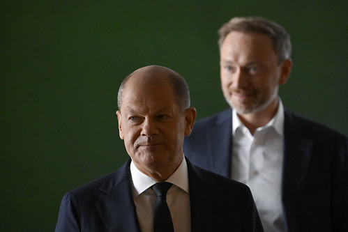 « Olaf Scholz a limogé Christian Lindner parce qu’il l’empêchait d’adopter son plan de relance »